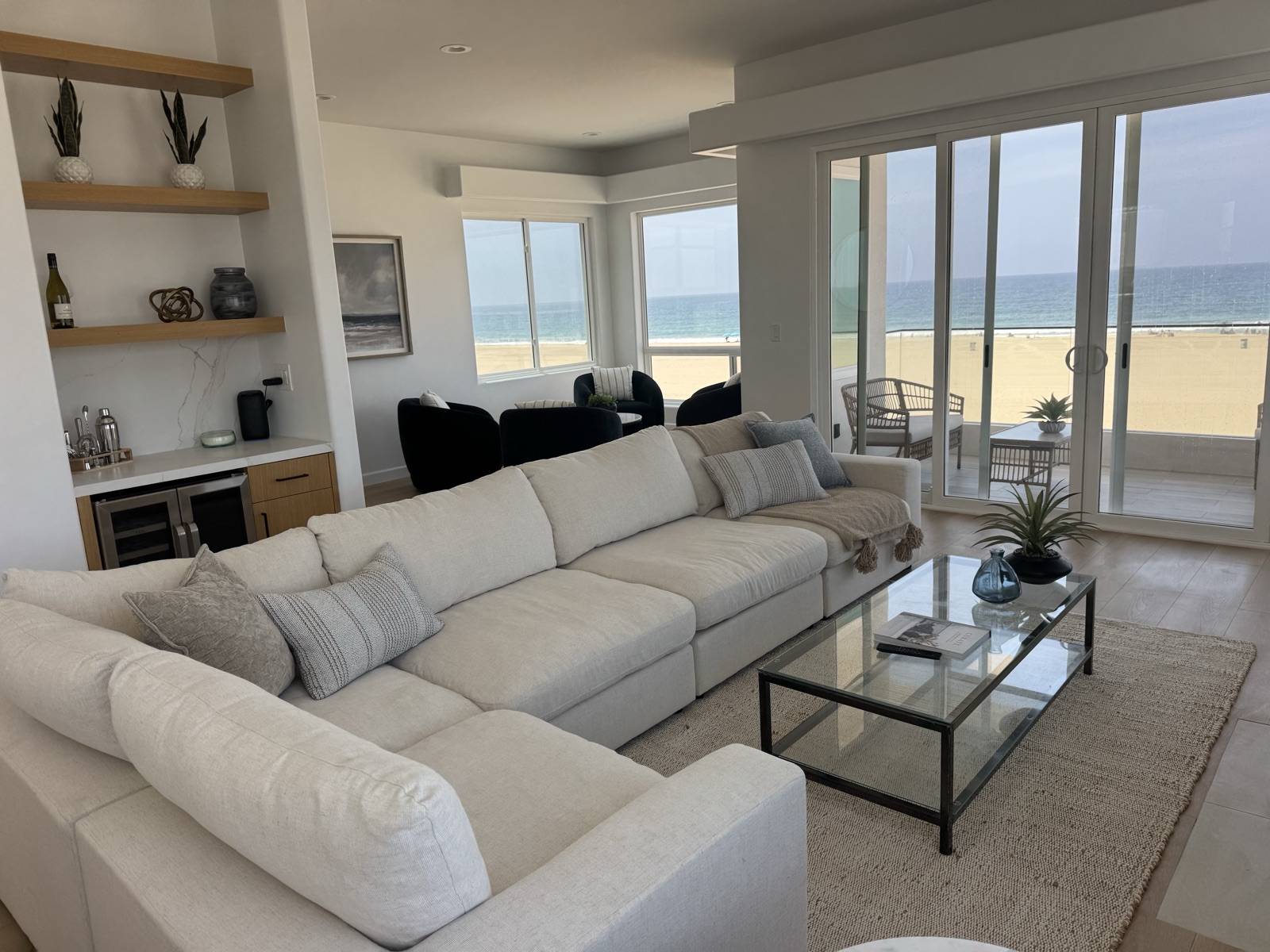 Lounge seating beside the wet bar